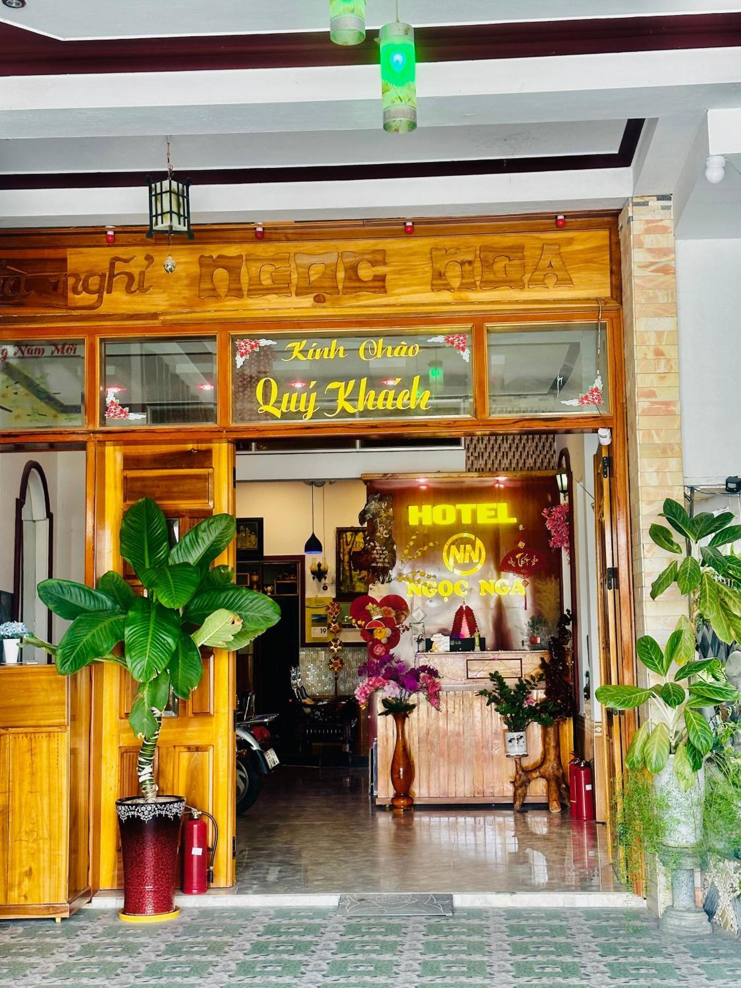 Ngoc Nga Hotel Phan Rang Buitenkant foto